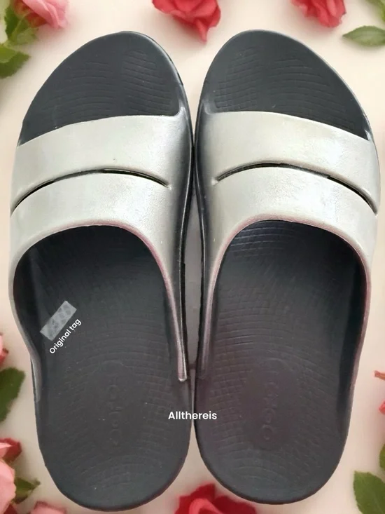 NWOB OOFOS OOahh Luxe slides - Picture 5 of 15